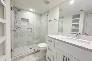 2350 Bering Dr, Houston, TX 77057 - Photo 10