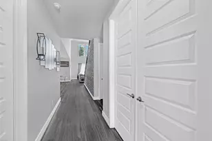 2512 Ravenna Ct, Friendswood, TX 77546 - Photo 4