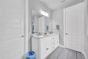 2512 Ravenna Ct, Friendswood, TX 77546 - Photo 20