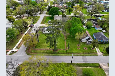 6515 Lloyd Street, Houston, TX 77022 - Photo 4