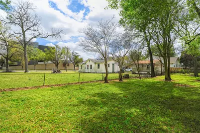 6515 Lloyd Street, Houston, TX 77022 - Photo 24