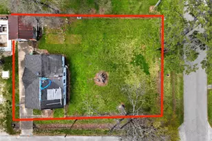 6515 Lloyd St, Houston, TX 77022 - Photo 1