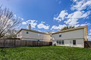 9307 Grove Haven Dr, Houston, TX 77083 - Photo 28