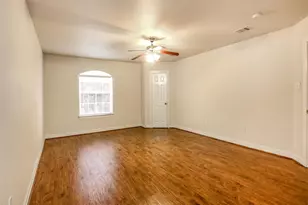 2915 Paige St, Houston, TX 77004 - Photo 16