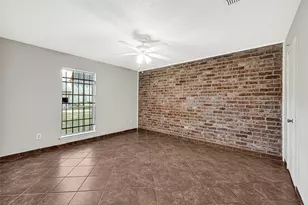 7064 Jetty Ln, Houston, TX 77072 - Photo 14