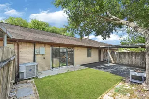 7064 Jetty Ln, Houston, TX 77072 - Photo 22