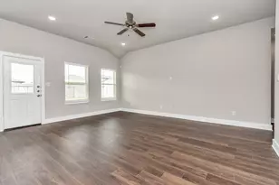 10622 Cascade Crk Dr, Rosharon, TX 77583 - Photo 6