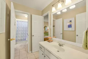 3710 Pine Tree Dr, Pearland, TX 77581 - Photo 20