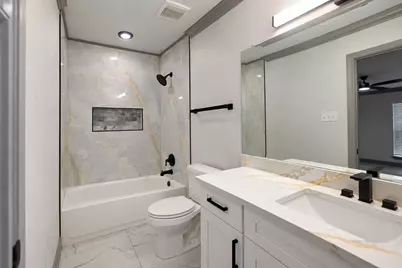 405 Post Oak Drive, Baytown, TX 77520 - Photo 16