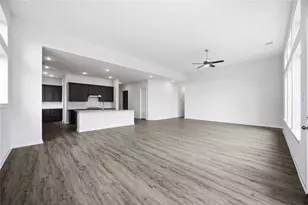 2806 Ametrine Dr, Rosharon, TX 77583 - Photo 8