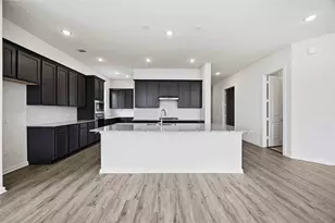 2806 Ametrine Dr, Rosharon, TX 77583 - Photo 12