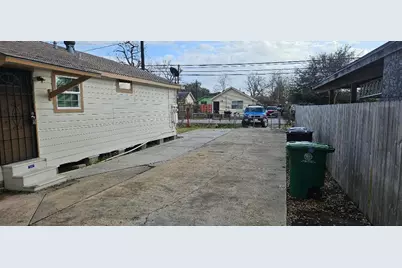 7011 Hillsboro Street, Houston, TX 77020 - Photo 14