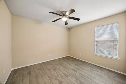 16522 Silla Ridge Court, Houston, TX 77049 - Photo 10