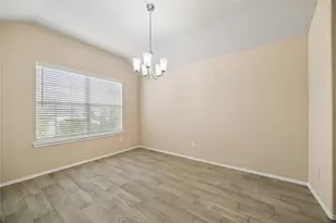 16522 Silla Ridge Ct, Houston, TX 77049 - Photo 2
