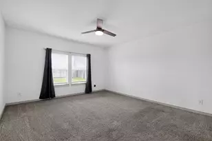 14407 Sweetwater Dr, Baytown, TX 77523 - Photo 8
