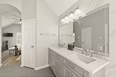 1330 Leigh Gardens Drive, Sugar Land, TX 77479 - Photo 28