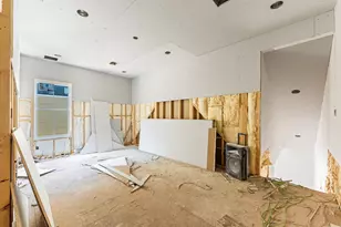 611A E 25th St, Houston, TX 77008 - Photo 12