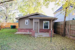 8201 Tareyton Ln, Houston, TX 77075 - Photo 10