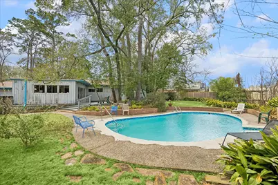202 Pine Hollow Lane, Houston, TX 77056 - Photo 2