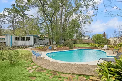 202 Pine Hollow Lane, Houston, TX 77056 - Photo 2