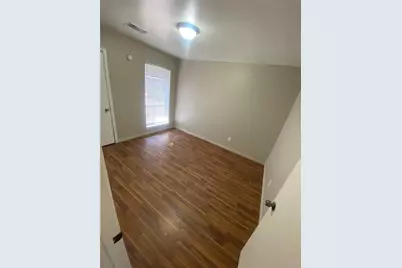 5814 Mackinaw Rd, Houston, TX 77053 - Photo 2