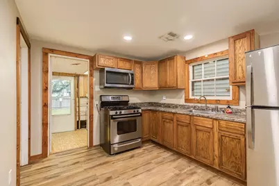 7414 Stewart Street, Hitchcock, TX 77563 - Photo 10