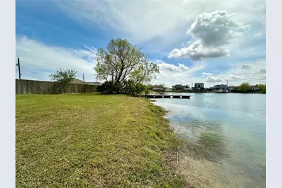 2726 Avenue D, San Leon, TX 77539 - Photo 8