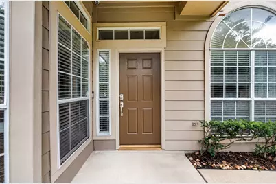 158 N Valley Oaks Circle, The Woodlands, TX 77382 - Photo 1