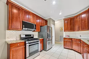 158 N Valley Oaks Cir, The Woodlands, TX 77382 - Photo 14