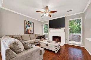 158 N Valley Oaks Cir, The Woodlands, TX 77382 - Photo 4