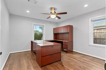 6423 Pineshade Lane, Houston, TX 77008 - Photo 32