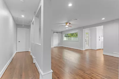 6423 Pineshade Lane, Houston, TX 77008 - Photo 12