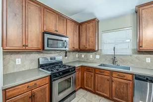 5422 Rio Dr, Baytown, TX 77521 - Photo 16