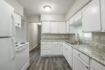 319 Rustic Drive, Pasadena, TX 77502 - Photo 14