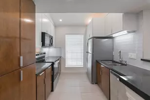 9809 Richmond Ave, Houston, TX 77042 - Photo 12