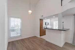 9809 Richmond Ave, Houston, TX 77042 - Photo 10