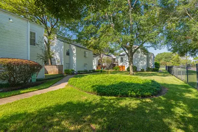 9809 Richmond Avenue #A13, Houston, TX 77042 - Photo 2
