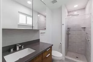 9809 Richmond Ave, Houston, TX 77042 - Photo 20