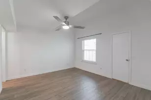 9809 Richmond Ave, Houston, TX 77042 - Photo 18