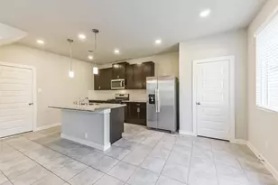 5723 Madden Ln, Houston, TX 77048 - Photo 8