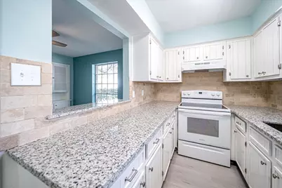 2574 Marilee Lane #39, Houston, TX 77057 - Photo 4