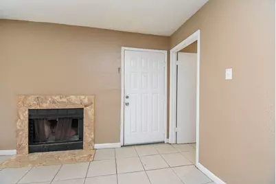 9700 Leawood Boulevard #1007, Houston, TX 77099 - Photo 4