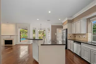 4802 Yorkshire St, Sugar Land, TX 77479 - Photo 18