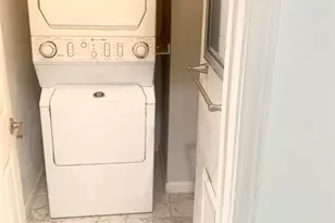 909 Silber Rd Rd, Houston, TX 77024 - Photo 14