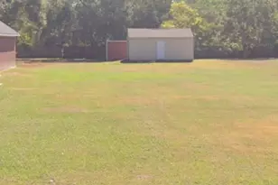 5468 Hogaboom Rd, Groves, TX 77619 - Photo 16