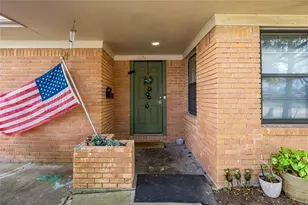 2428 9th St N, Texas City, TX 77590 - Photo 1