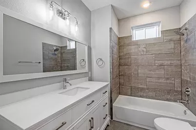 8423 Berry Brush Lane, Houston, TX 77022 - Photo 26