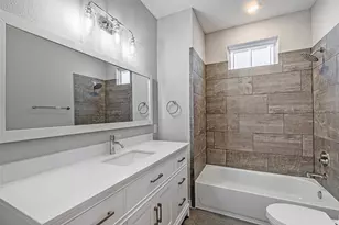 8423 Berry Brush Ln, Houston, TX 77022 - Photo 26
