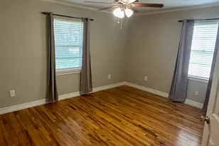 206 McLemore Dr, Alvin, TX 77511 - Photo 4