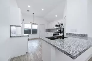 12027 Duane St, Houston, TX 77047 - Photo 8
